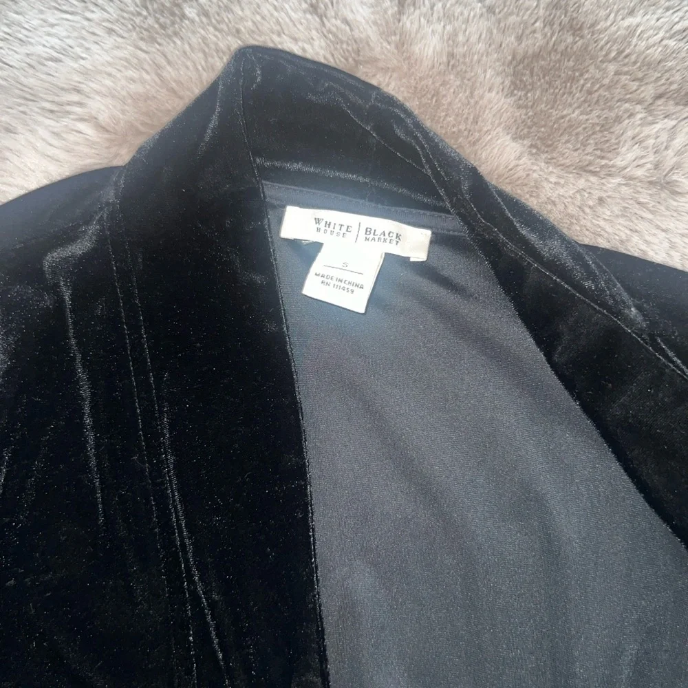 White House Black Market Elegant Black Blazer - Picture 11 of 11